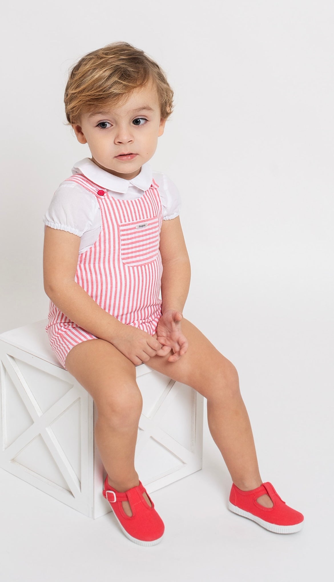 Conjunto peto rayas con bolsillo y camisa cuello camisero