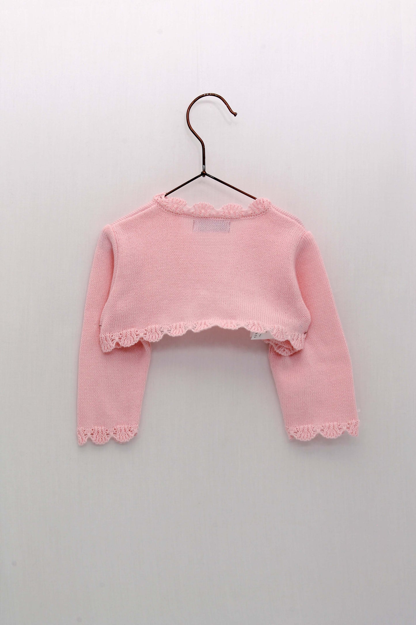Short knitted jacket