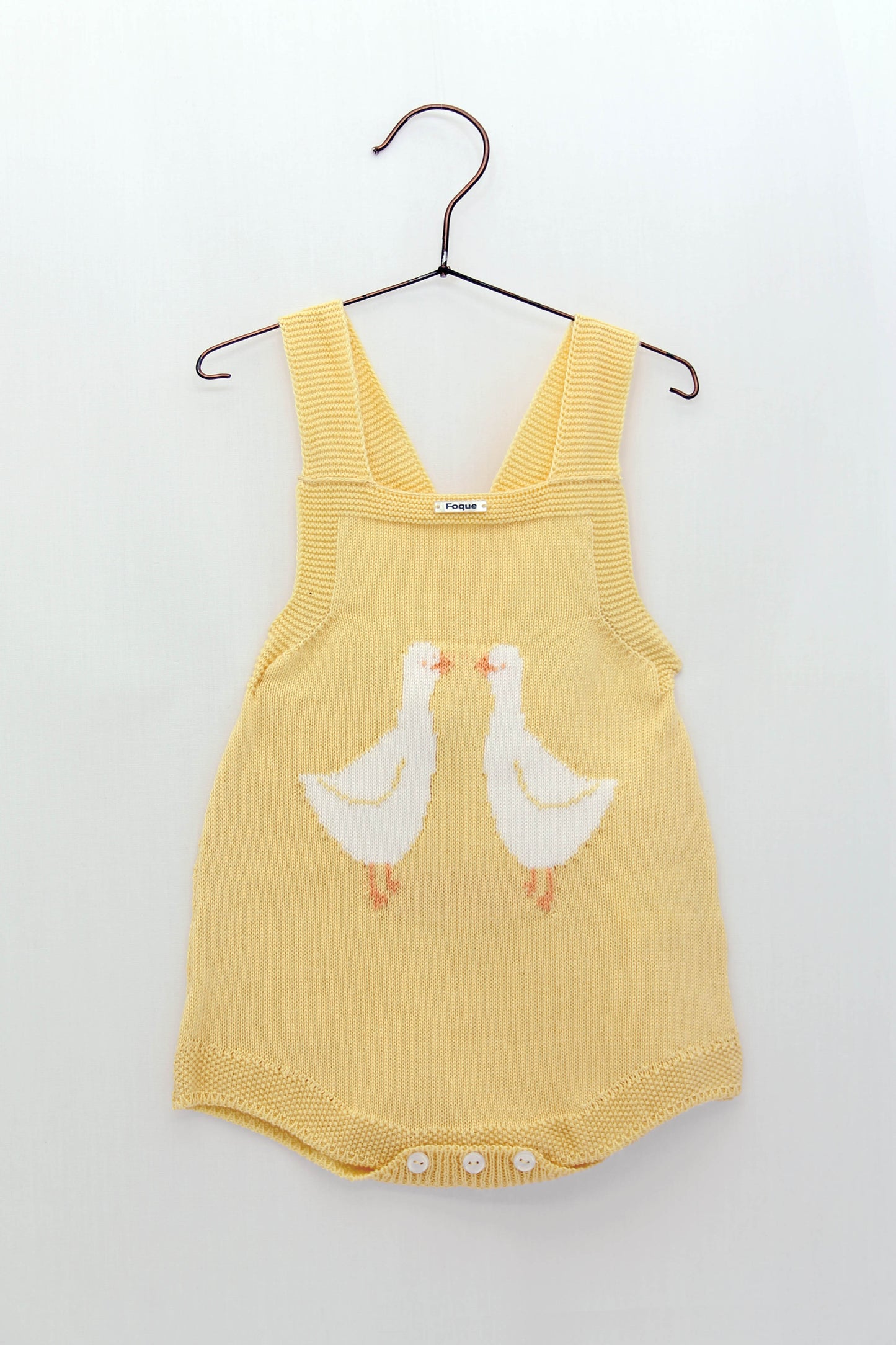 Conjunto ranita patitos y blusa cuello volante