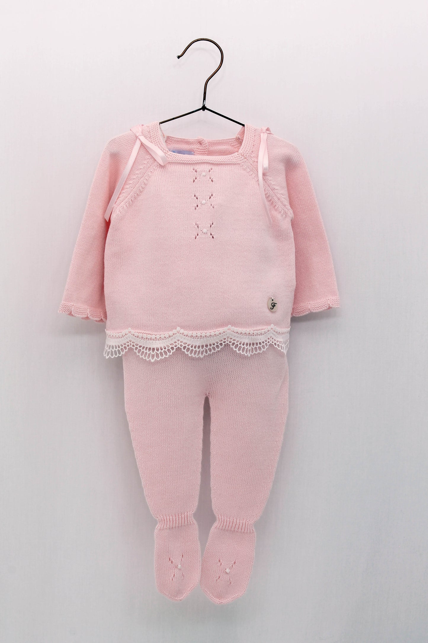 Girl's box neck knit set