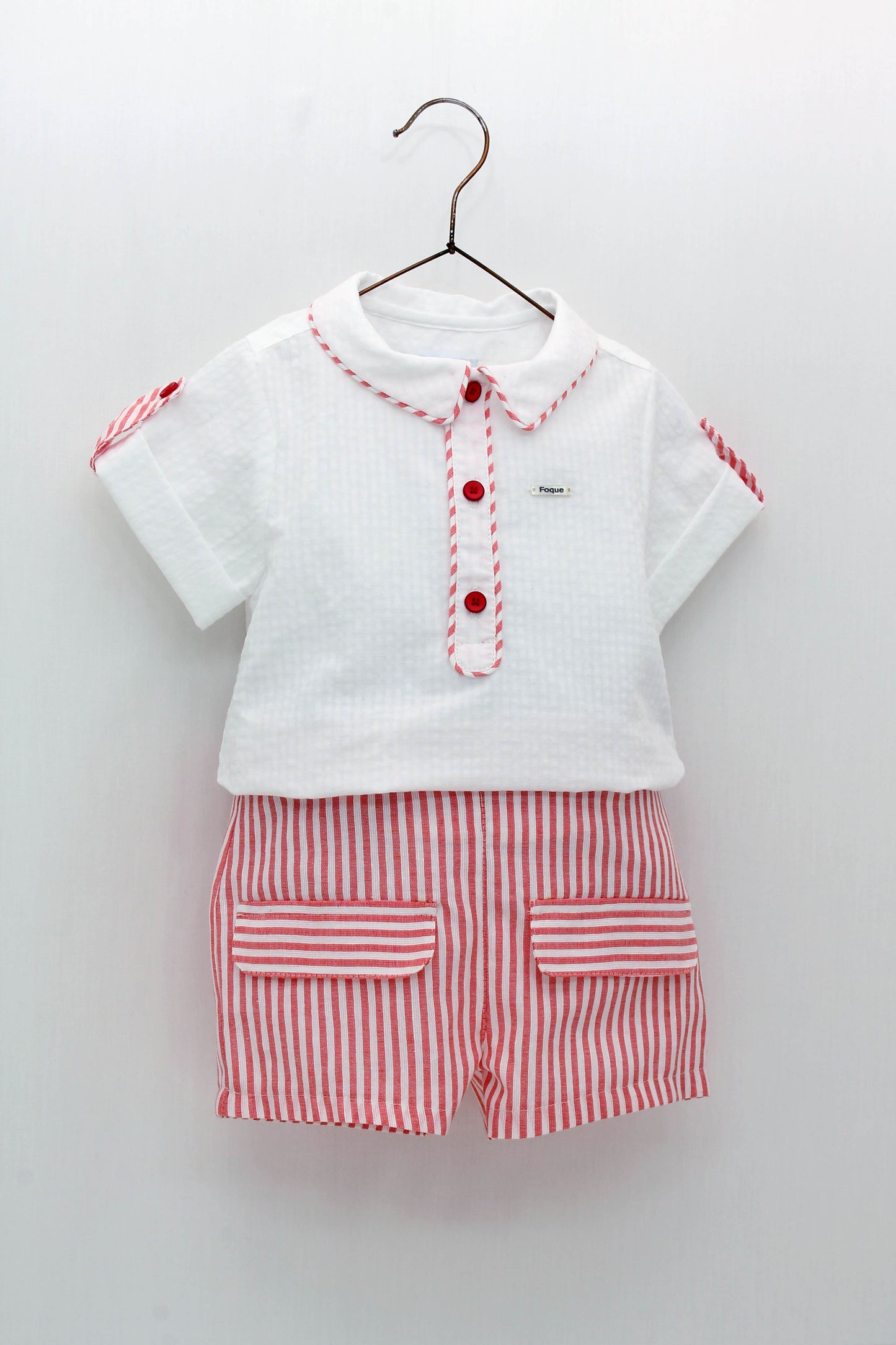 Conjunto camisa seersucker y pantalón corto rayas