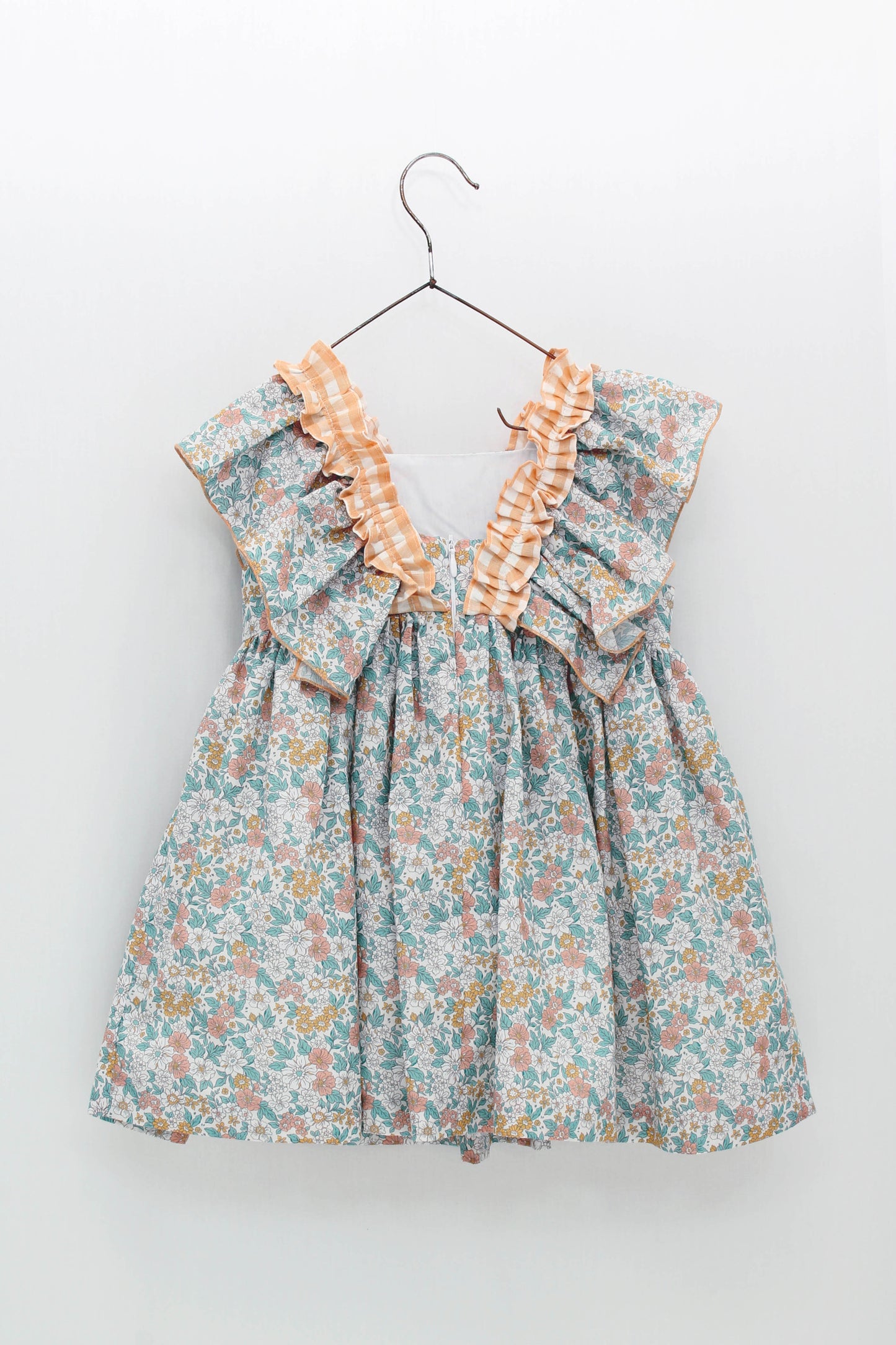 Vestido flores volante