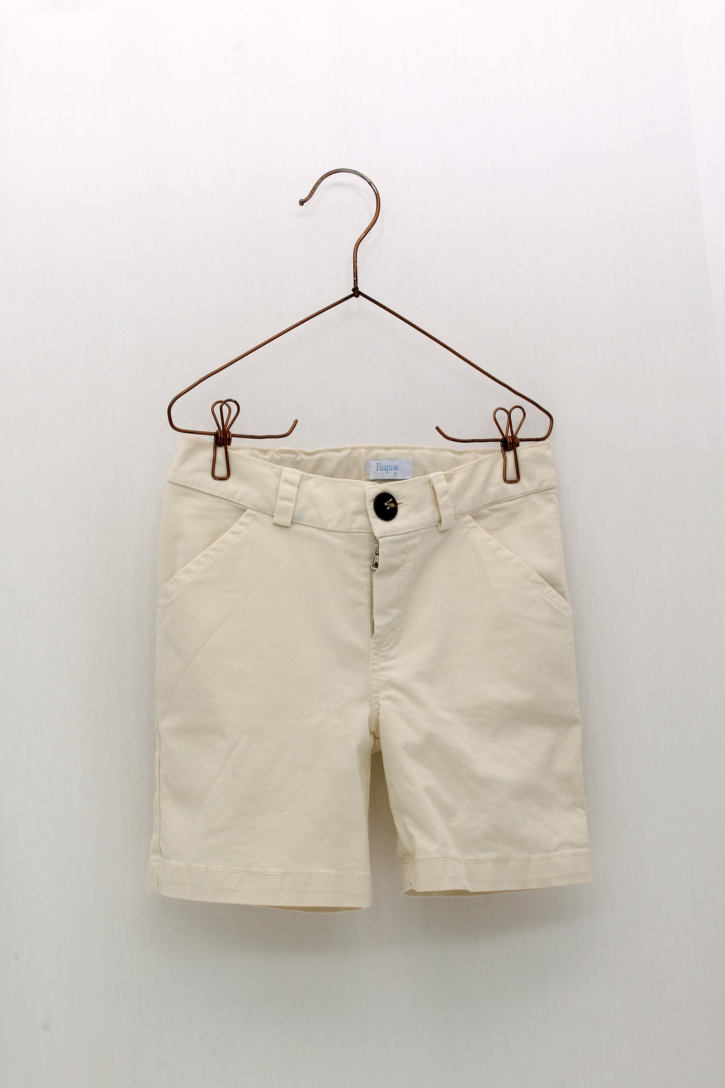 Conjunto camisa efecto bambula cuello mao y pantalón corto