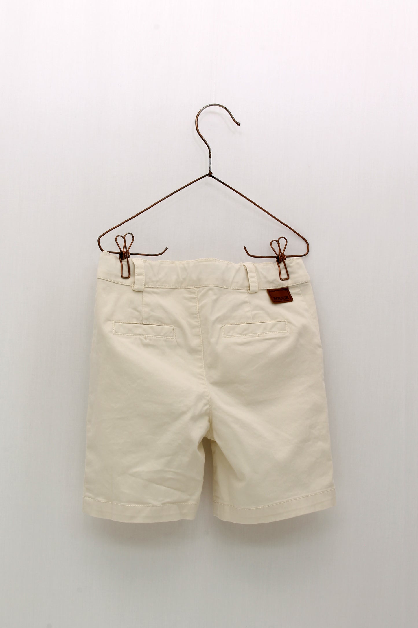 Conjunto camisa efecto bambula cuello mao y pantalón corto