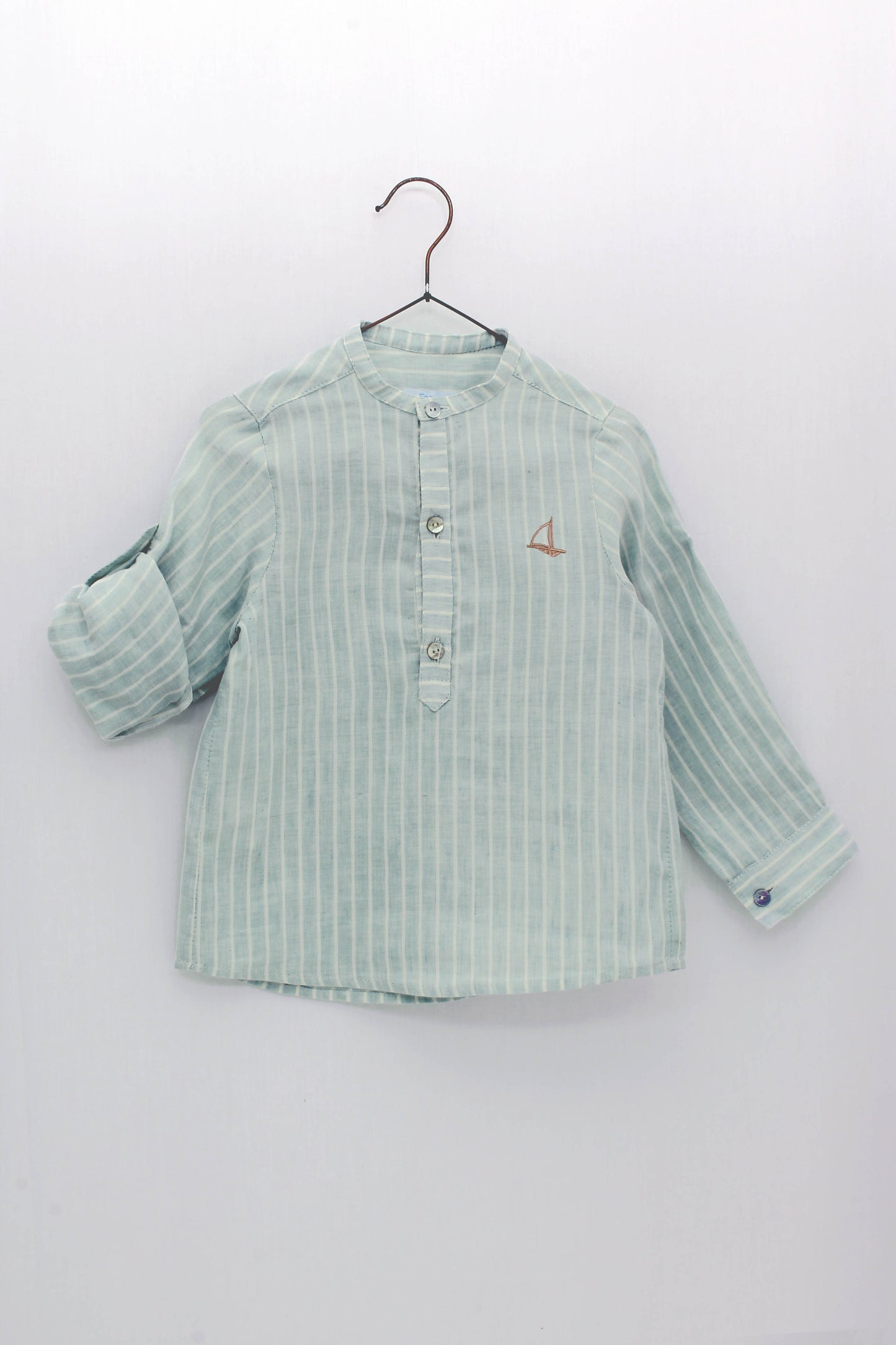 Conjunto camisa rayas y pantalón corto
