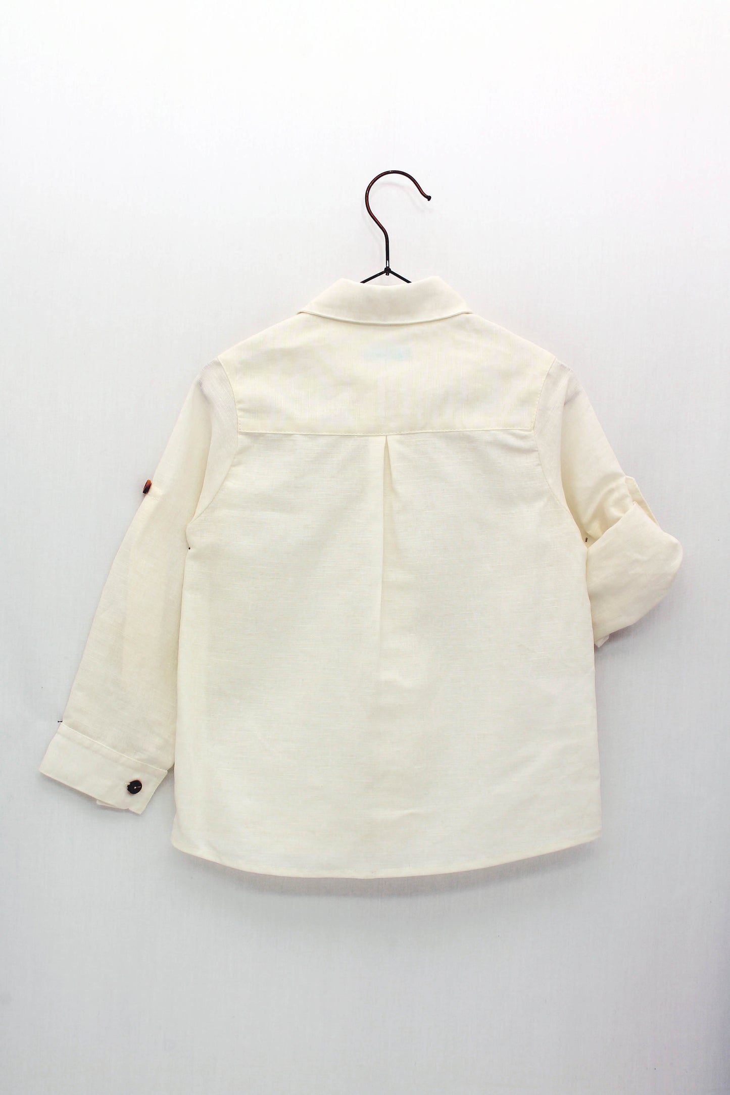 Linen shirt with shirt collar and striped shorts set