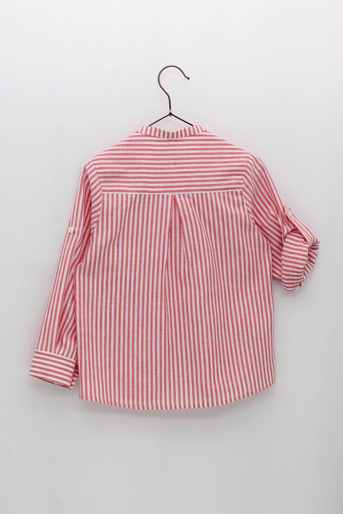 Conjunto camisa rayas cuello mao con pantalón corto