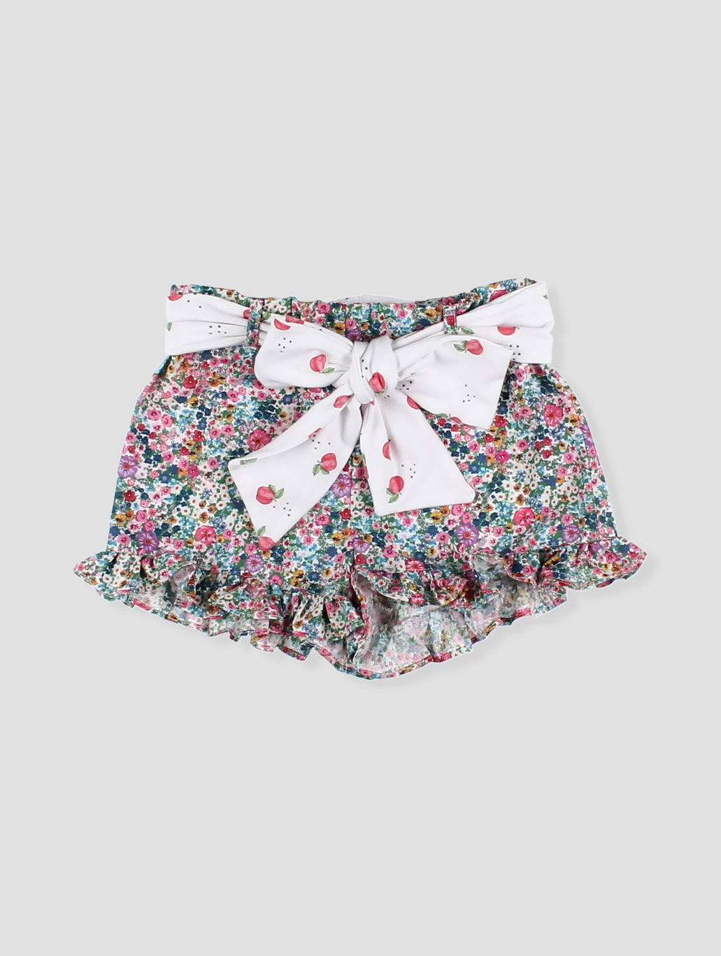 Set Pantalón Corto Flores y Camiseta