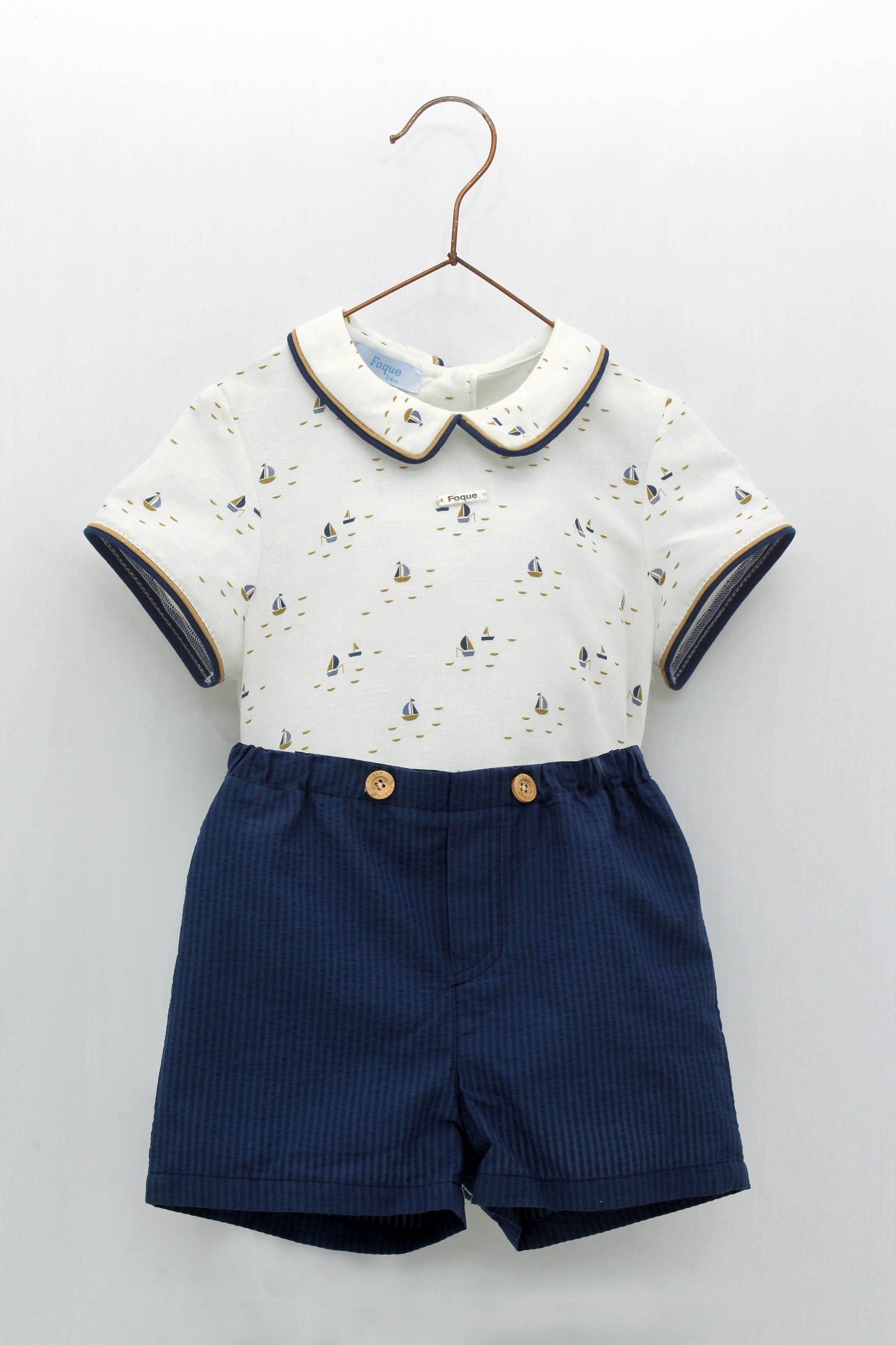 Sailboat linen shirt and shorts set