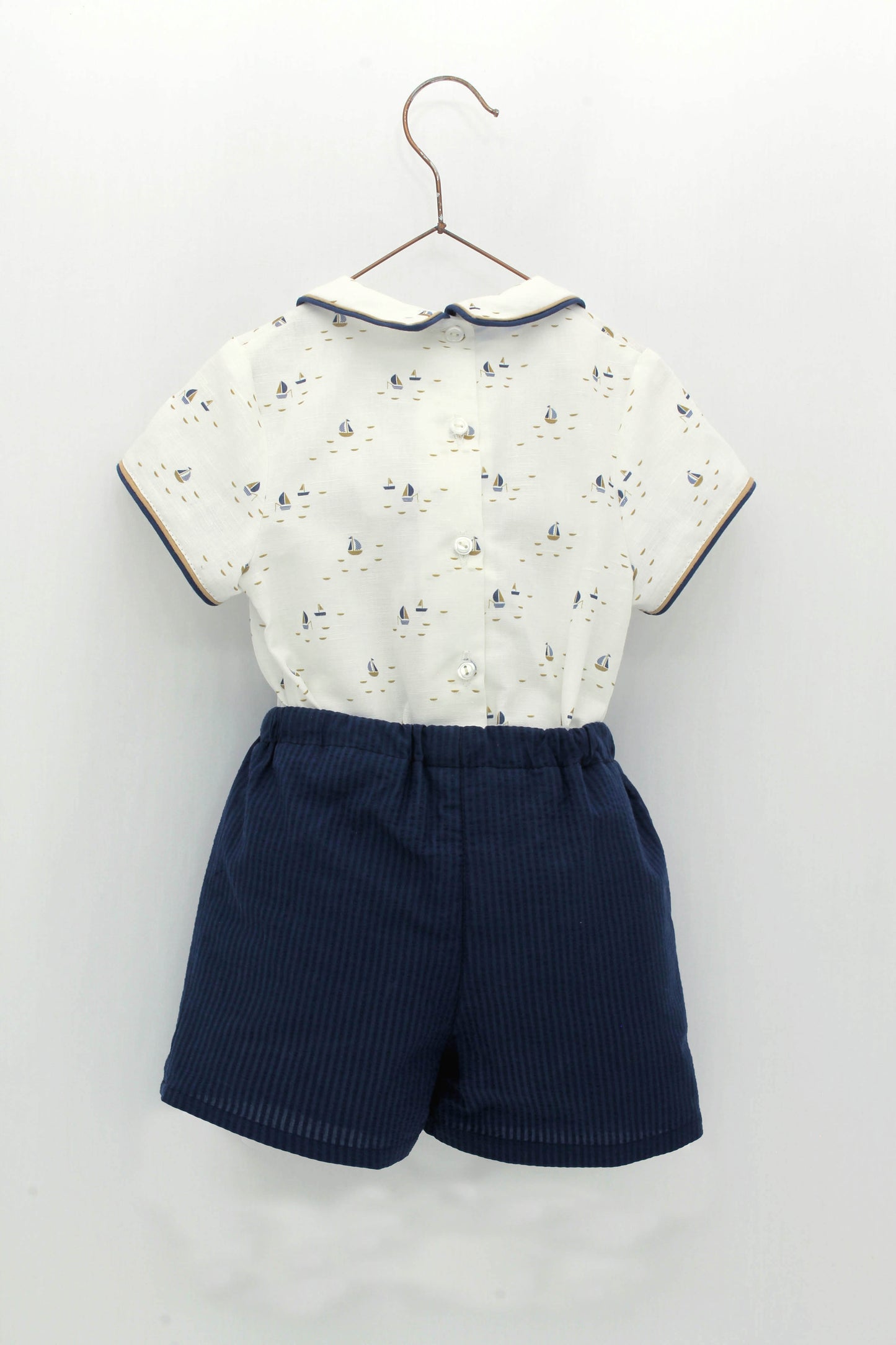 Sailboat linen shirt and shorts set