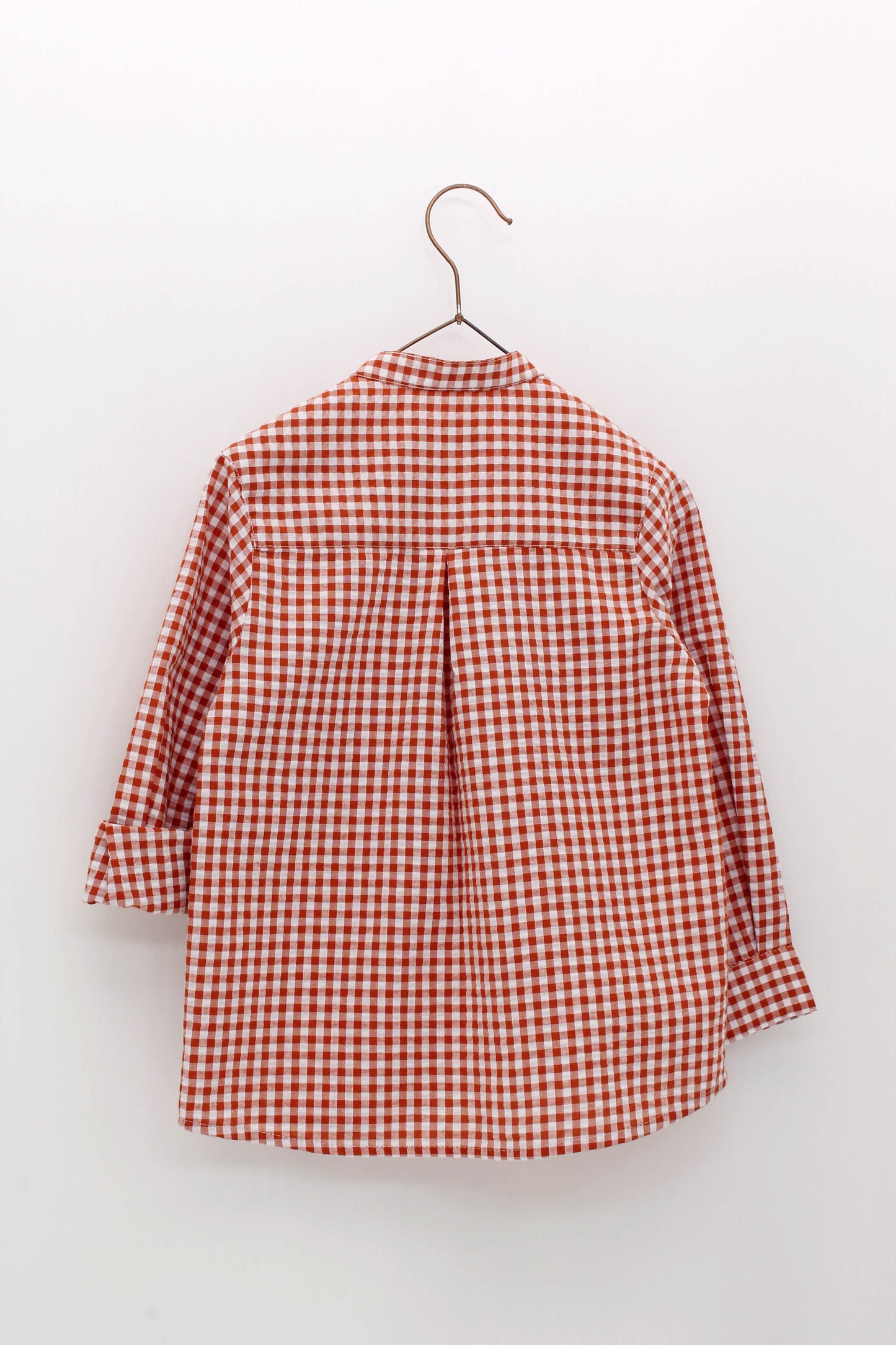 Set of long-sleeved shirt with a Mao collar and classic-cut canvas trousers