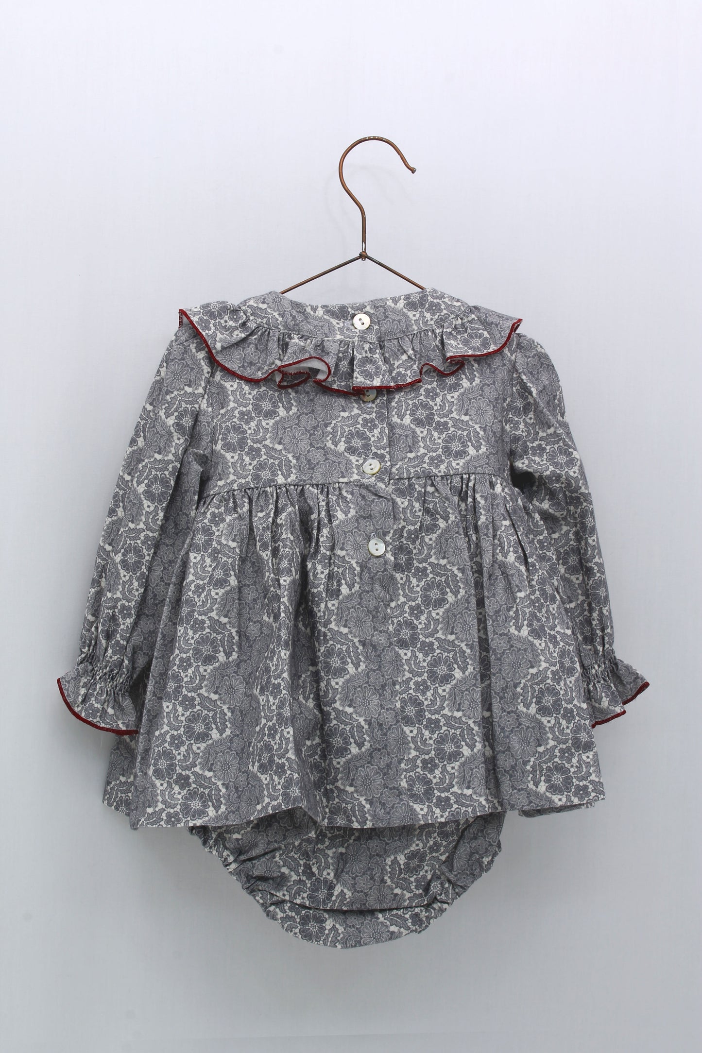 Vestido Jesusito Volante Pechera