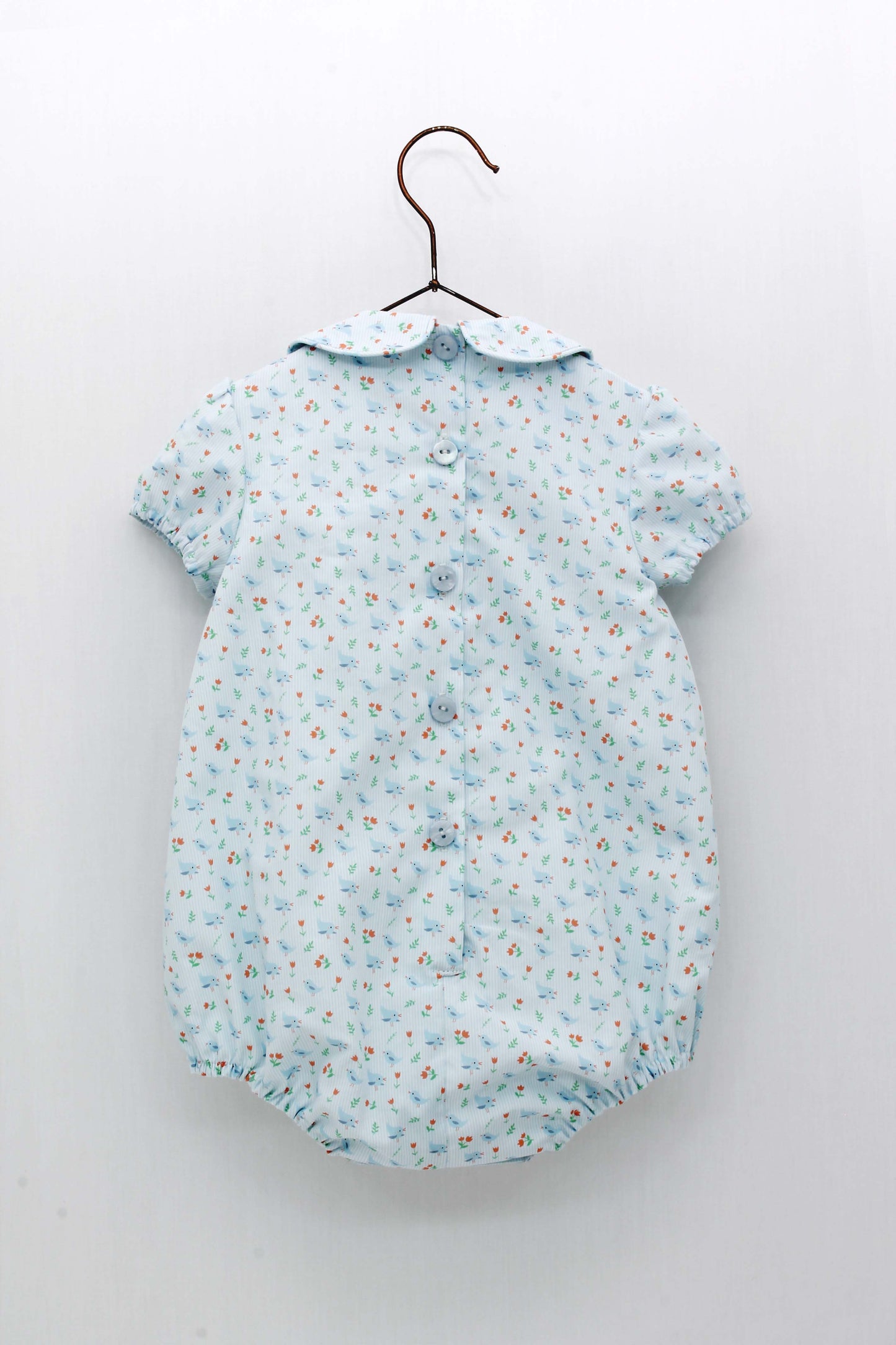 Conjunto Ranita Tejido Pajaritos Manga Corta Cuello Bebe Y Capota