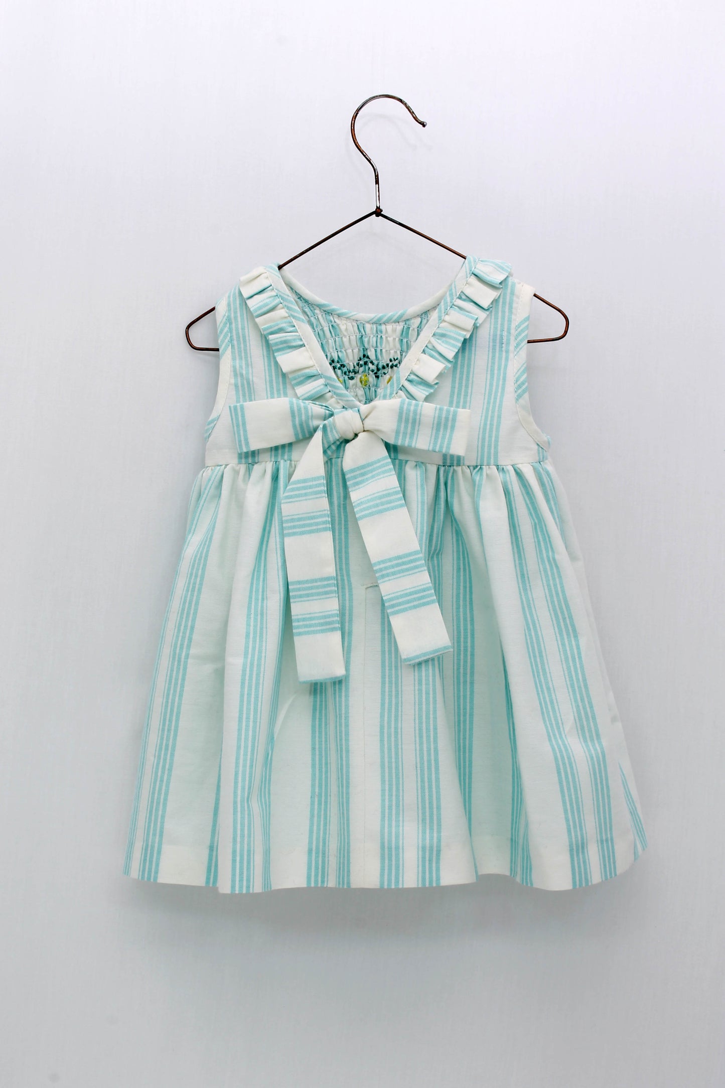 Vestido Rayas Cuello Volantes Espalda Lazo