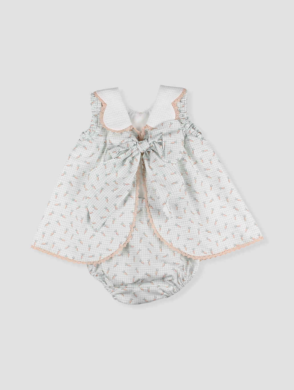 Jesusito bebé niña estampado con cuello bordado