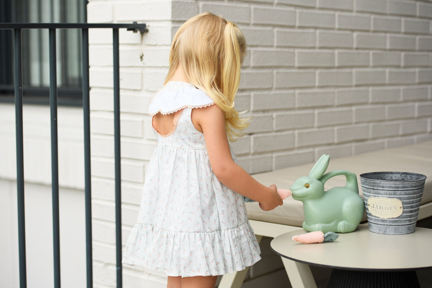 Vestido bebé niña estampado con cuello bordado