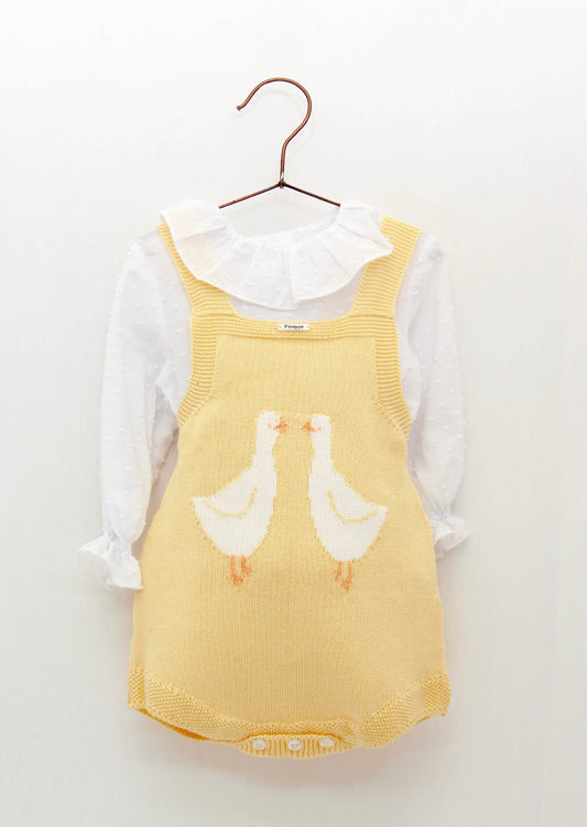 Conjunto ranita patitos y blusa cuello volante